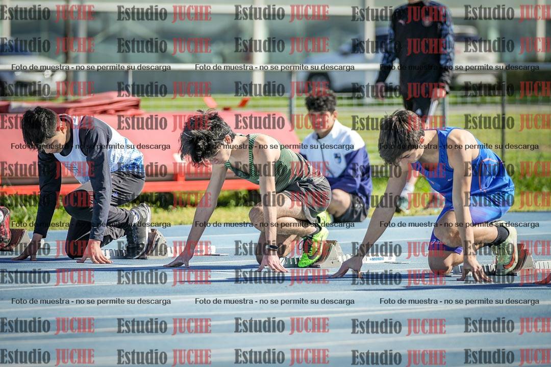 Fotos de los 100 m llanos de varones - U17