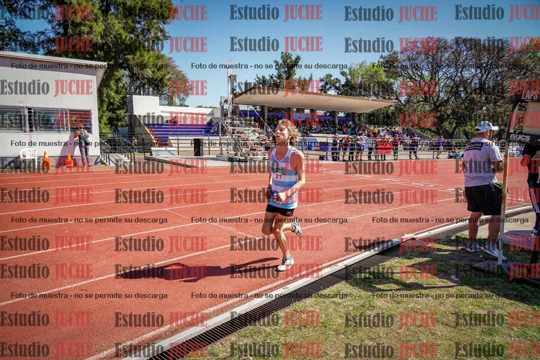 Fotos de los 2400 m de varones