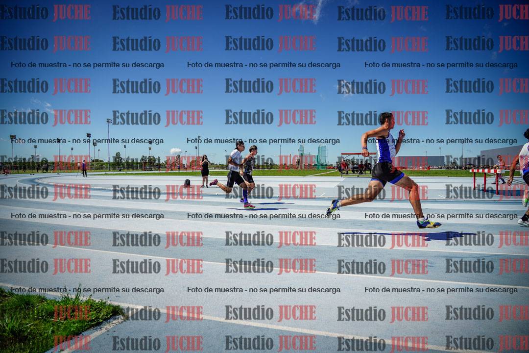 Fotos de los 200 m llanos de varones