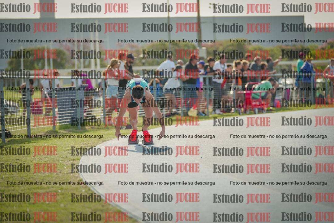 Fotos de los 400 m llanos de varones