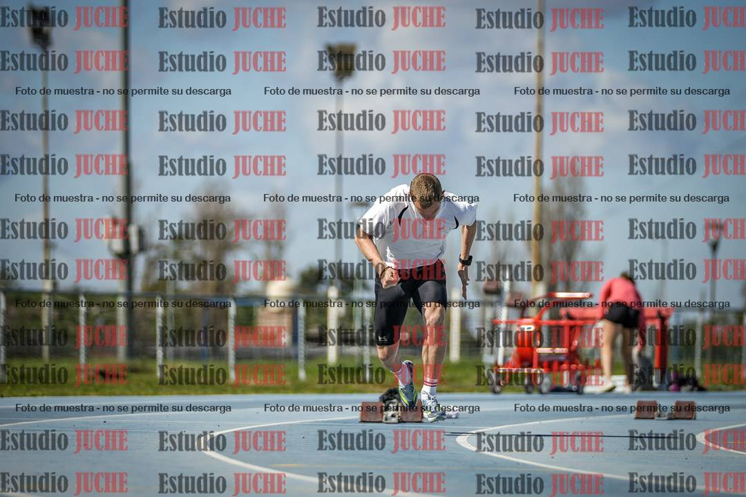 Fotos de los 200 m llanos de varones