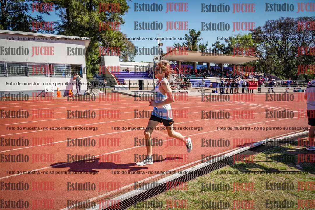Fotos de los 2400 m de varones