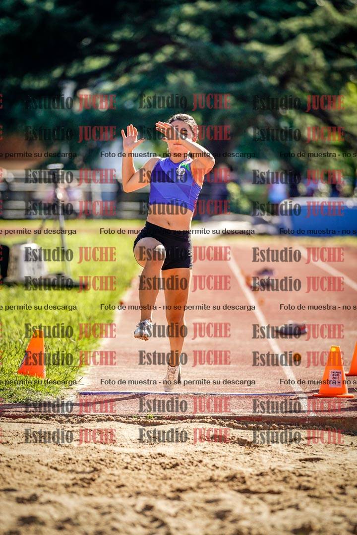 Fotos del salto en largo de mujeres