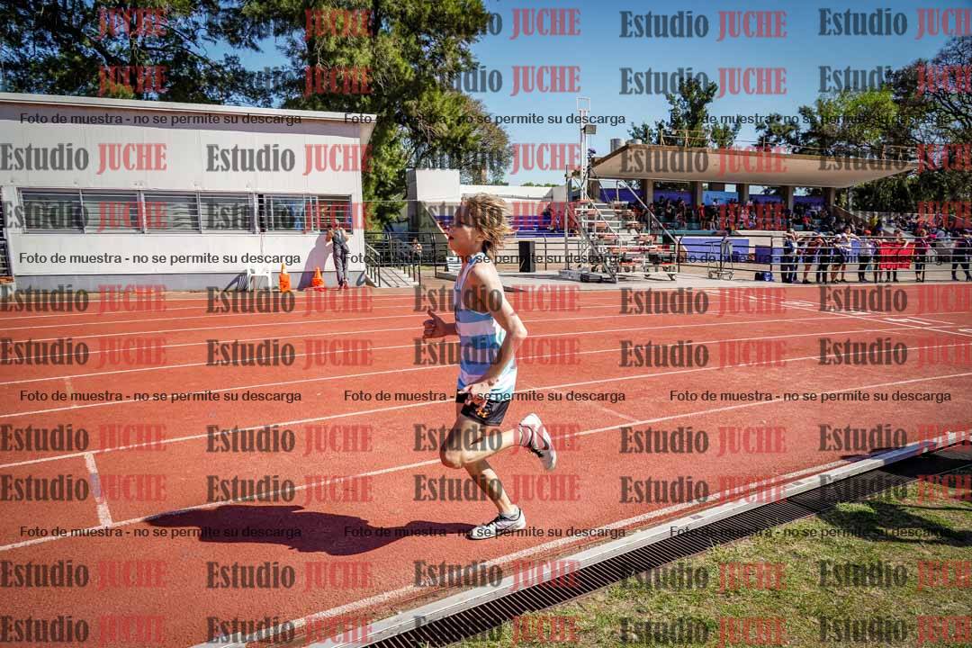 Fotos de los 2400 m de varones