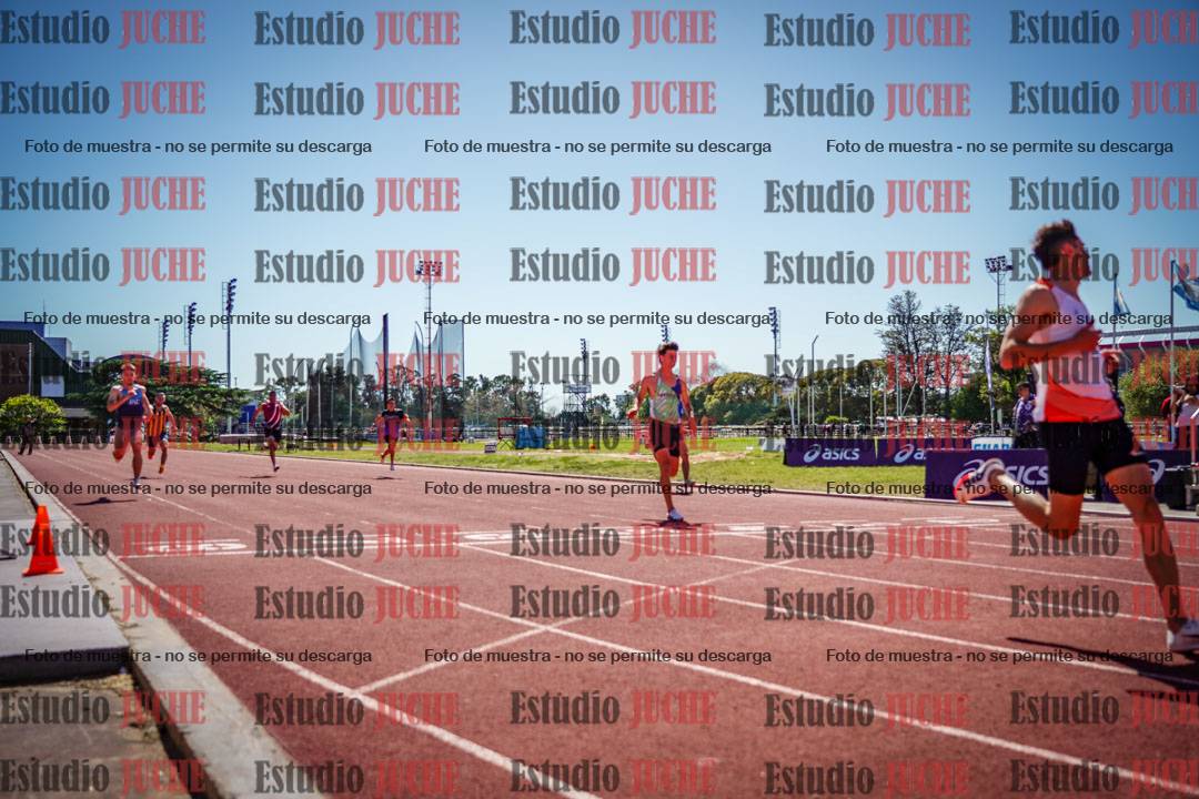 Fotos de los 200 m llanos de varones