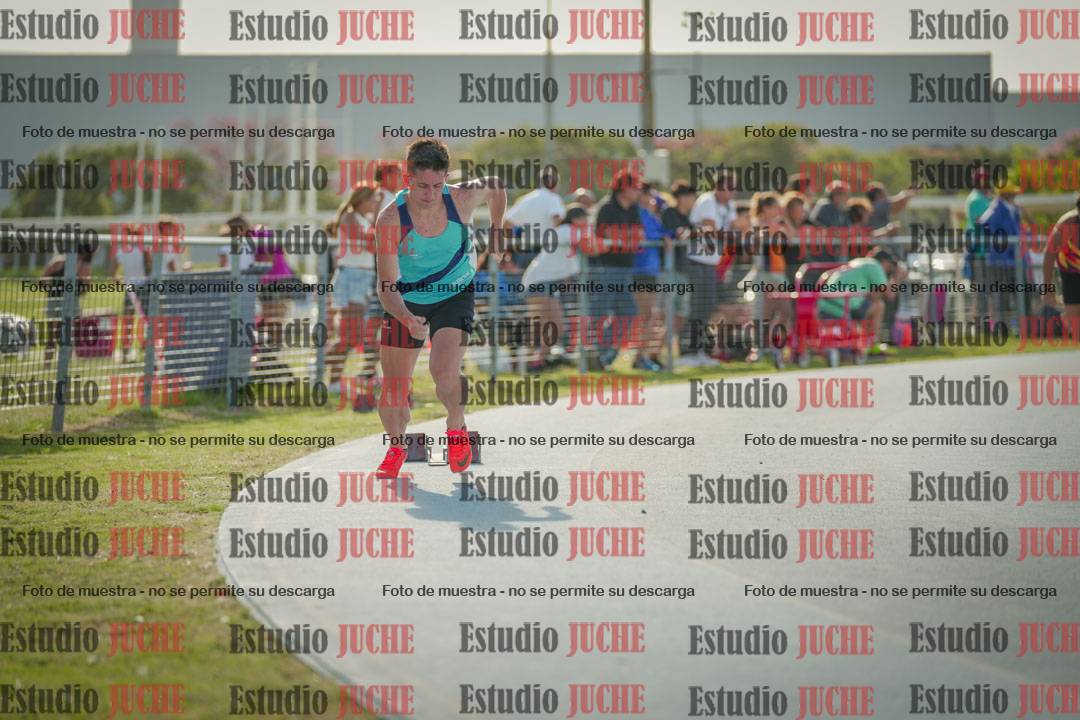 Fotos de los 400 m llanos de varones