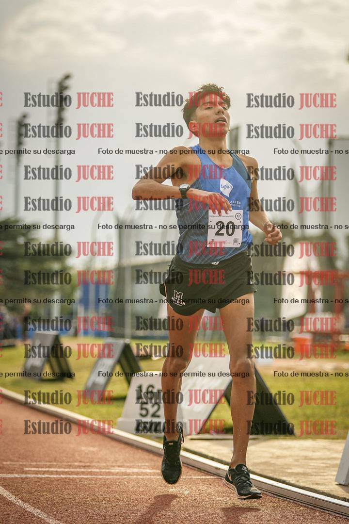 Fotos de los 3000 m con obstáculos de varones