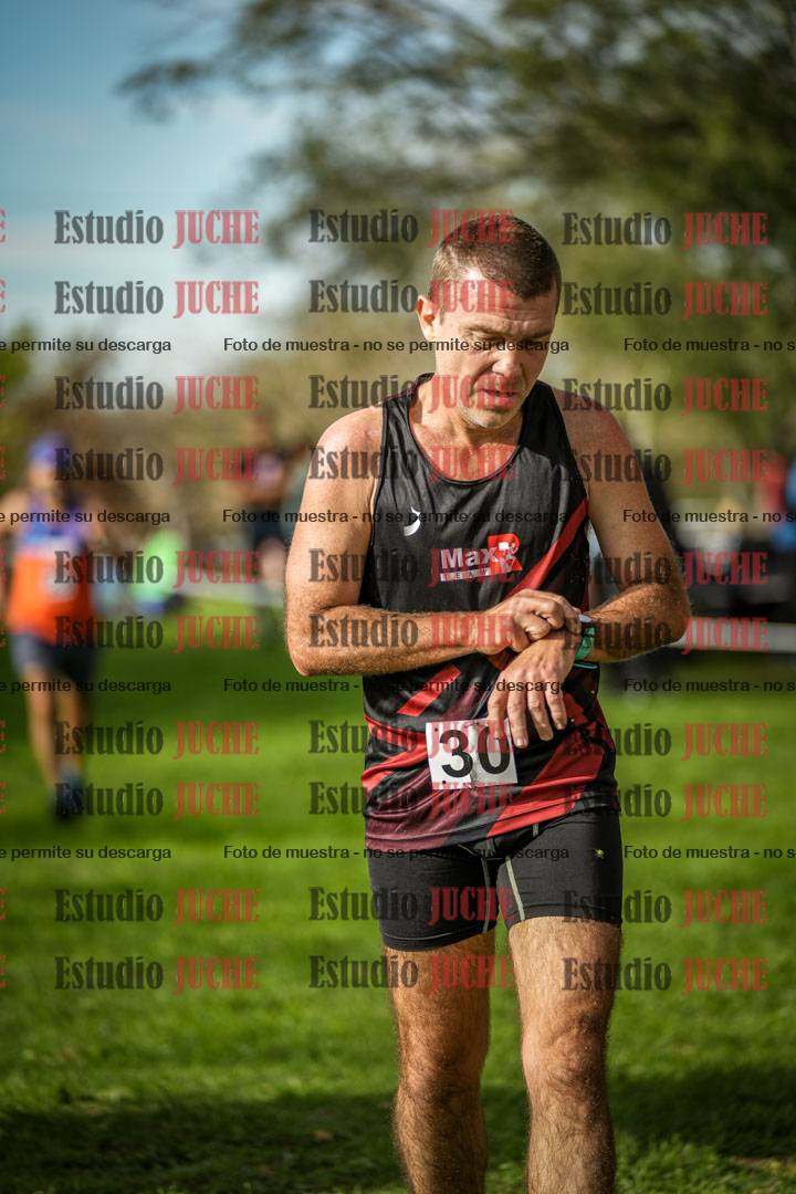Fotos de la llegada del cross de 4000 m - varones