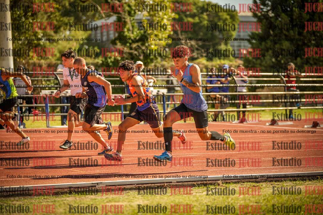 Fotos de los 100 m llanos de varones