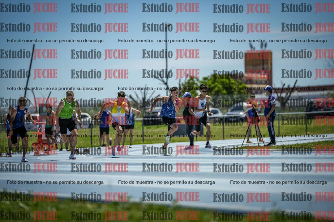 Fotos de los 100 m llanos de varones
