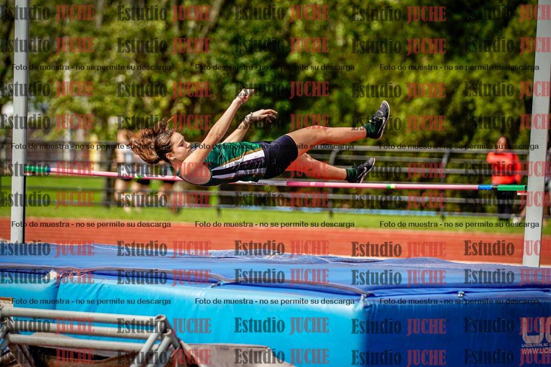 Fotos del salto en alto de mujeres - hexatlón 2