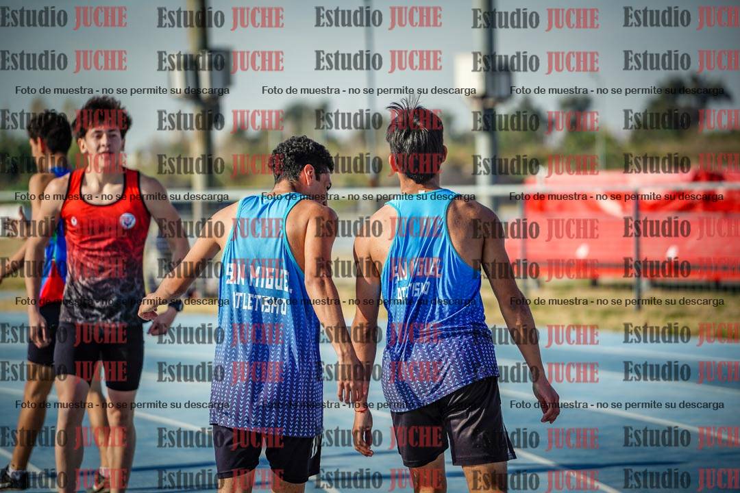 Fotos de los 100 m llanos de varones