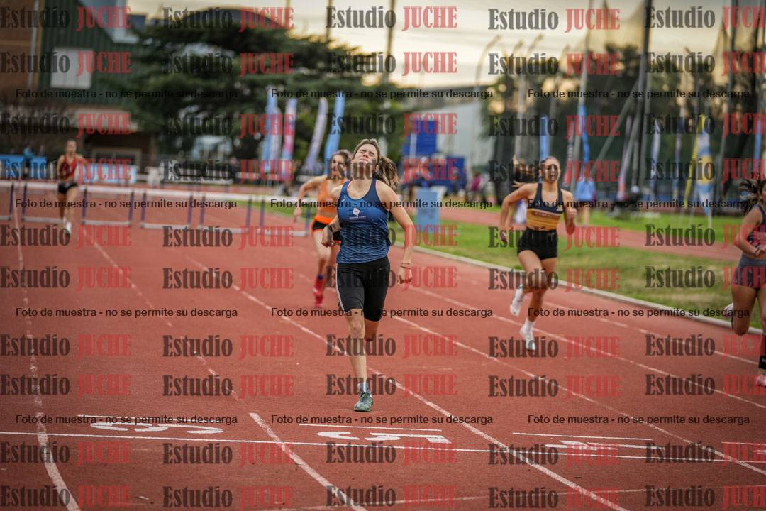 Fotos de los 400 m con vallas de mujeres