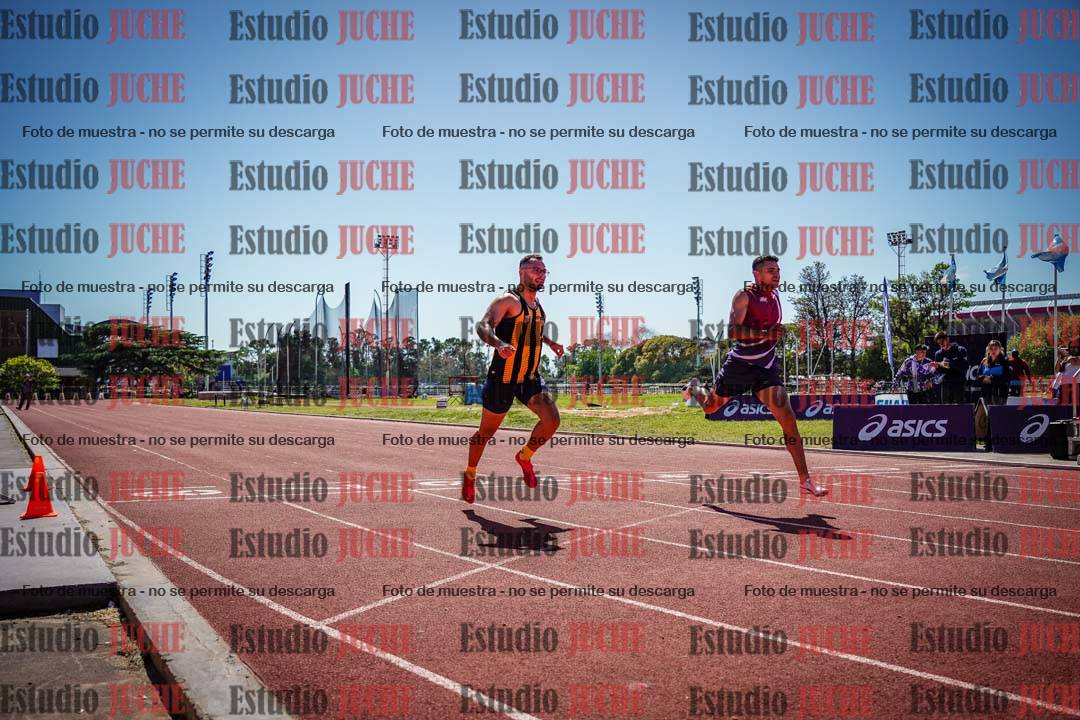 Fotos de los 200 m llanos de varones
