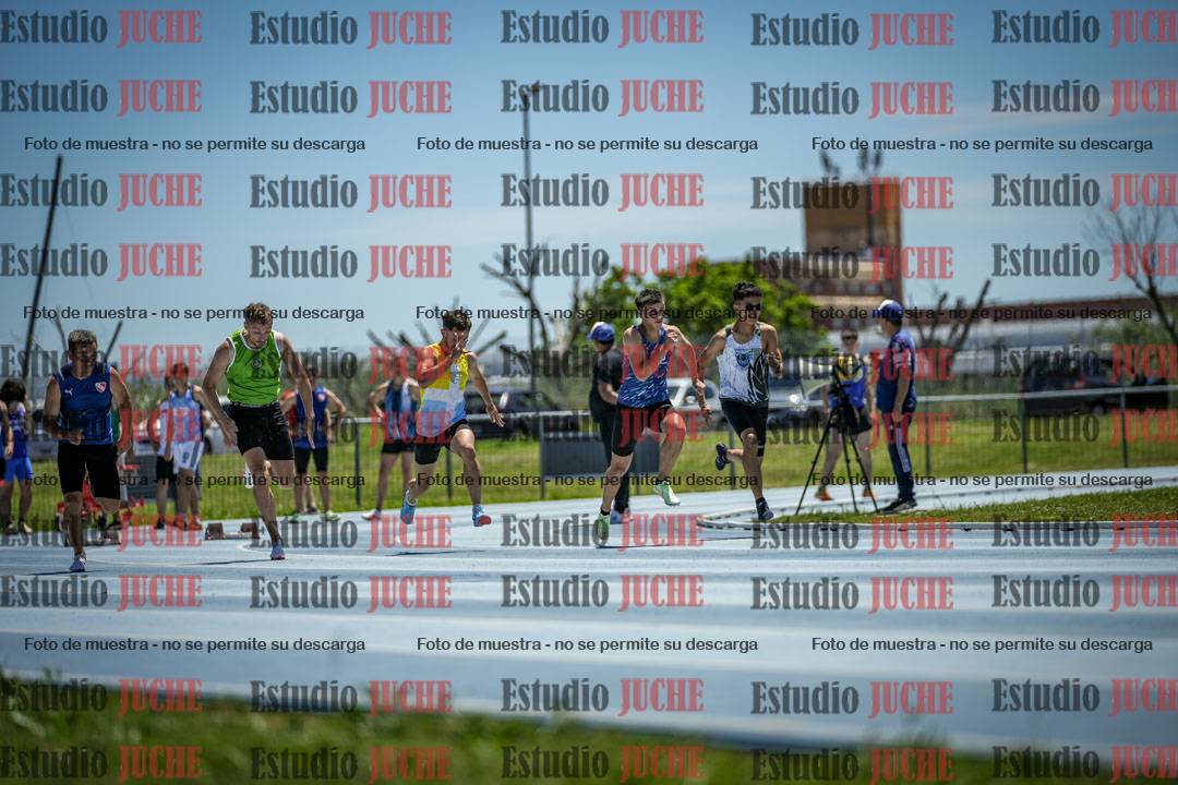 Fotos de los 100 m llanos de varones