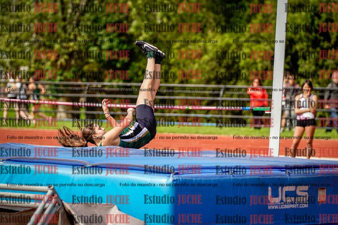 Fotos del salto en alto de mujeres - hexatlón 2