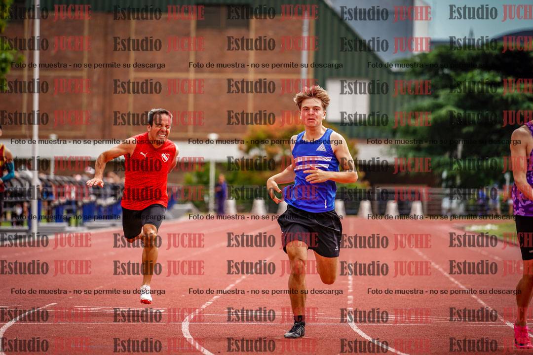 Fotos de los 200 m llanos de varones
