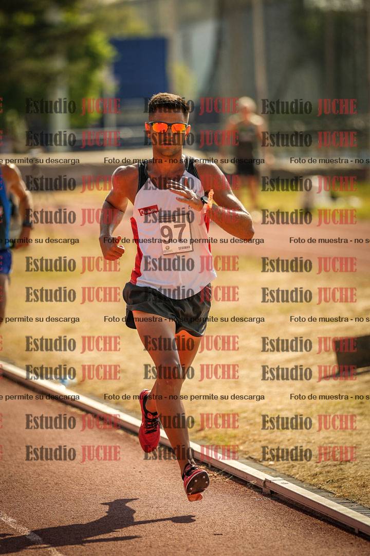 Fotos de los 3000 m llanos de varones