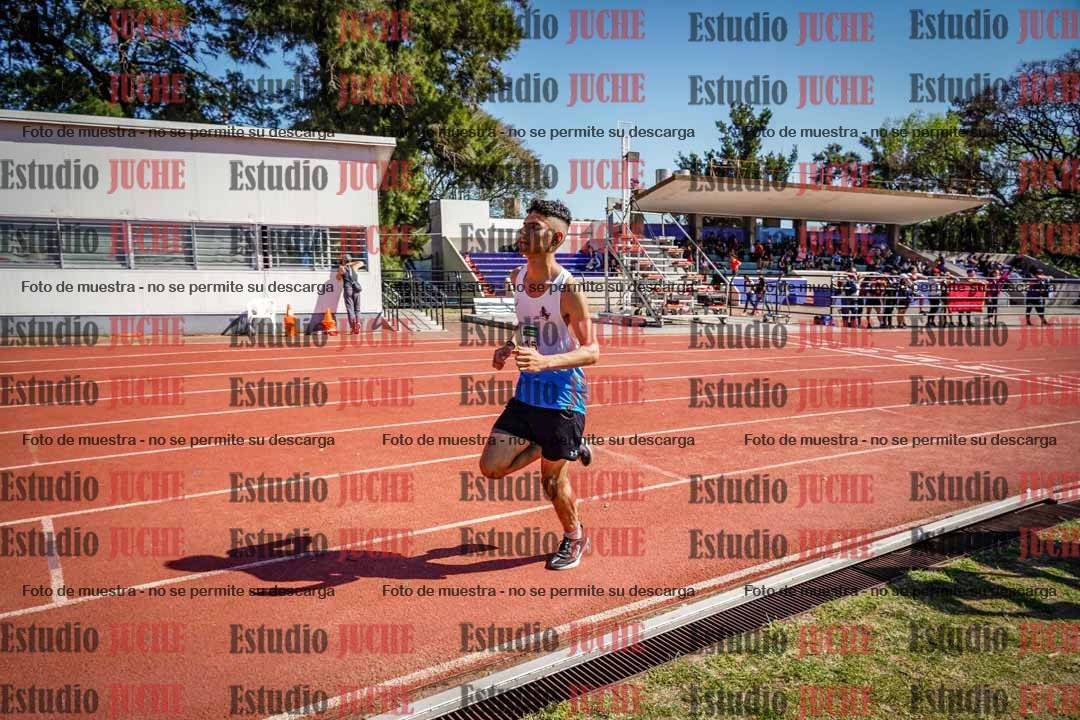 Fotos de los 2400 m de varones