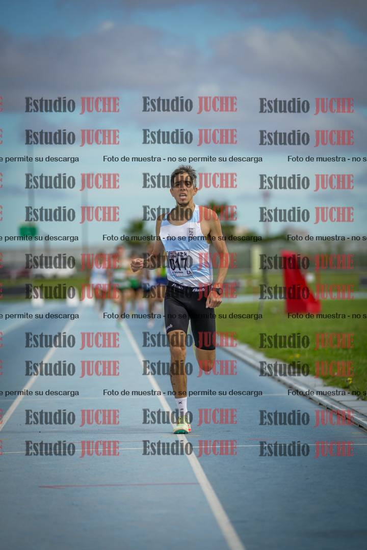 Fotos de los 1000 m llanos de varones
