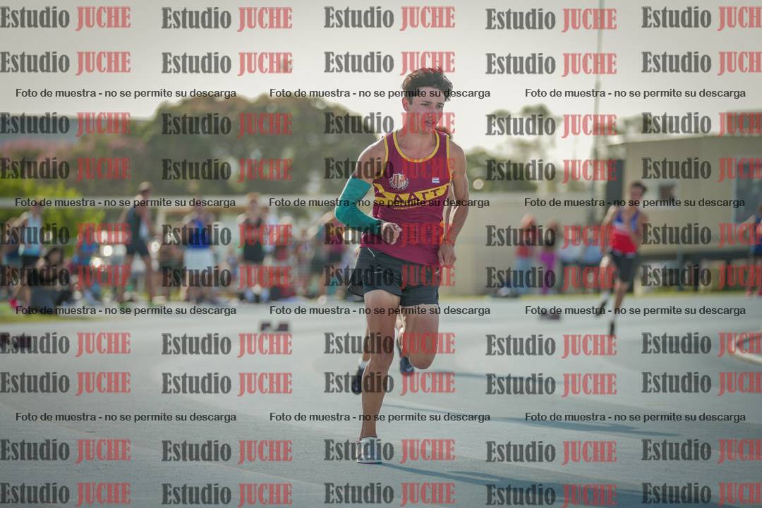 Fotos de los 400 m llanos de varones
