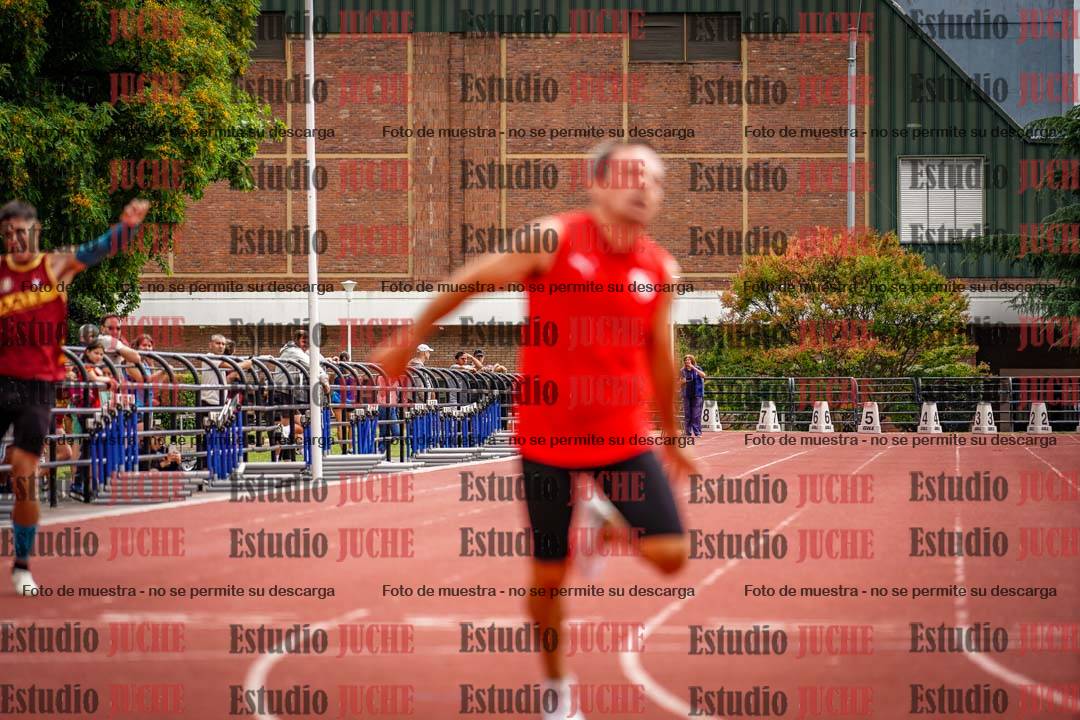 Fotos de los 200 m llanos de varones