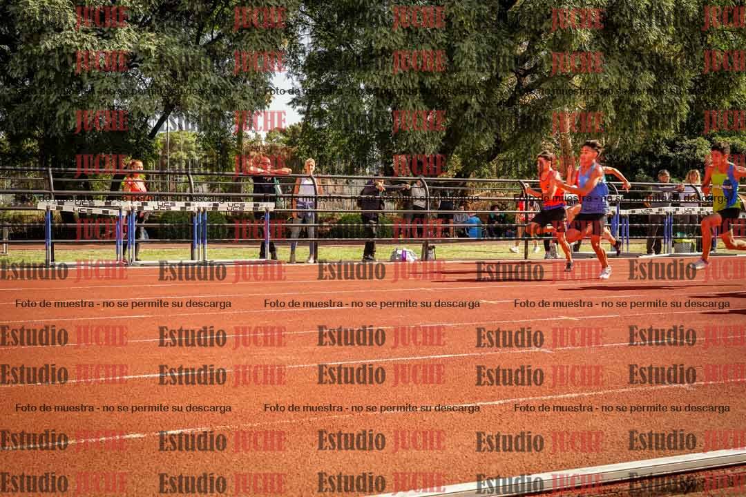 Fotos de los 100 m llanos de varones