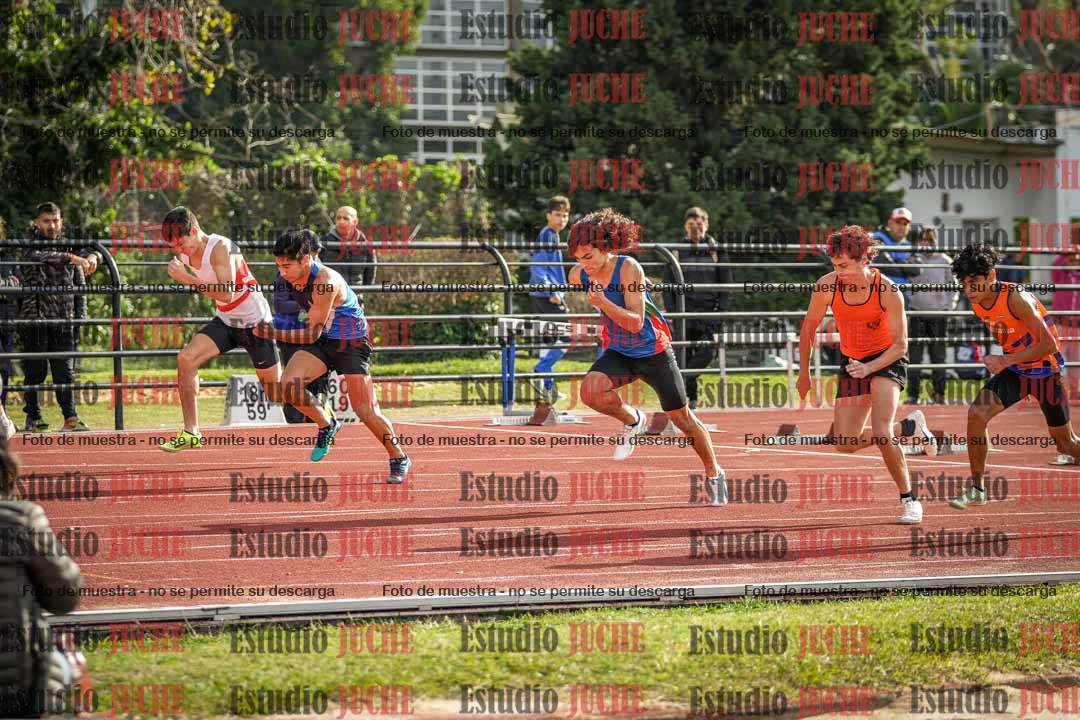 Fotos de los 100 m llanos de varones