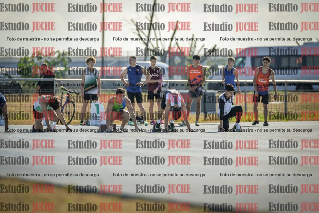 Fotos de los 100 m llanos de varones