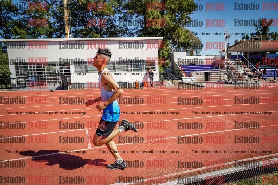 Fotos de los 2400 m de varones