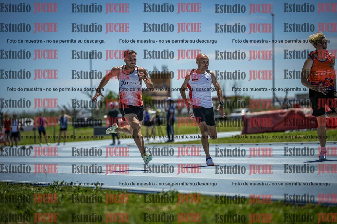 Fotos de los 100 m llanos de varones