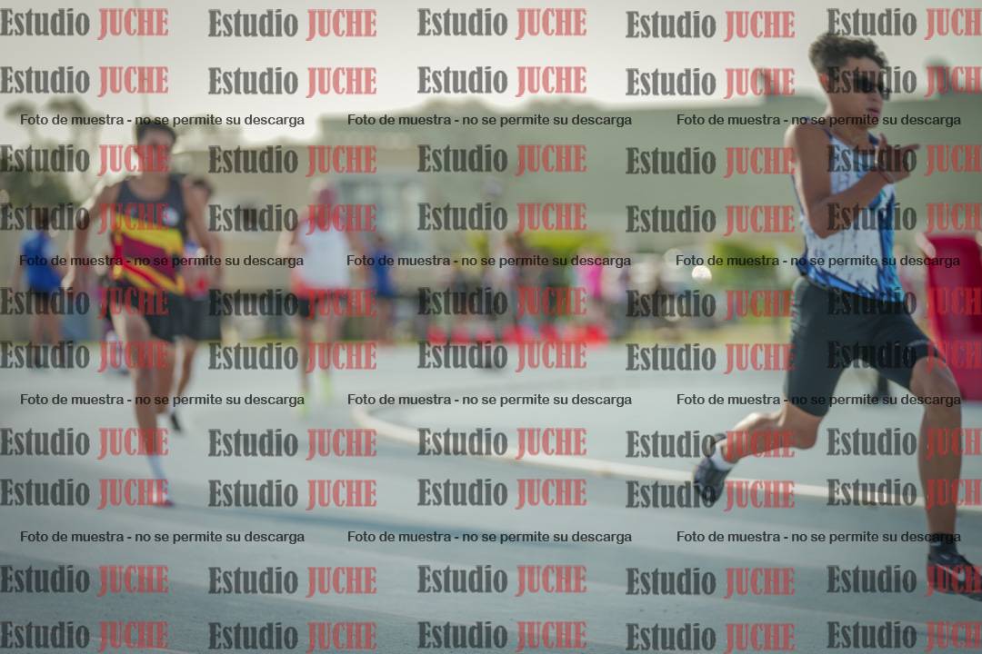Fotos de los 400 m llanos de varones