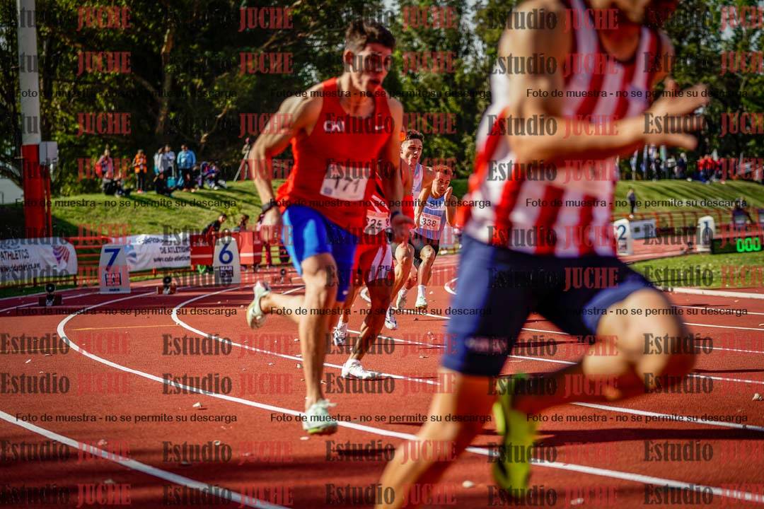 Fotos de los 200 m llanos de varones