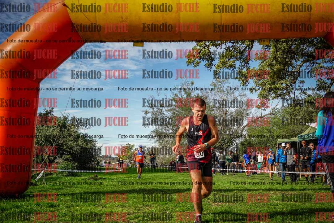Fotos de la llegada del cross de 4000 m - varones