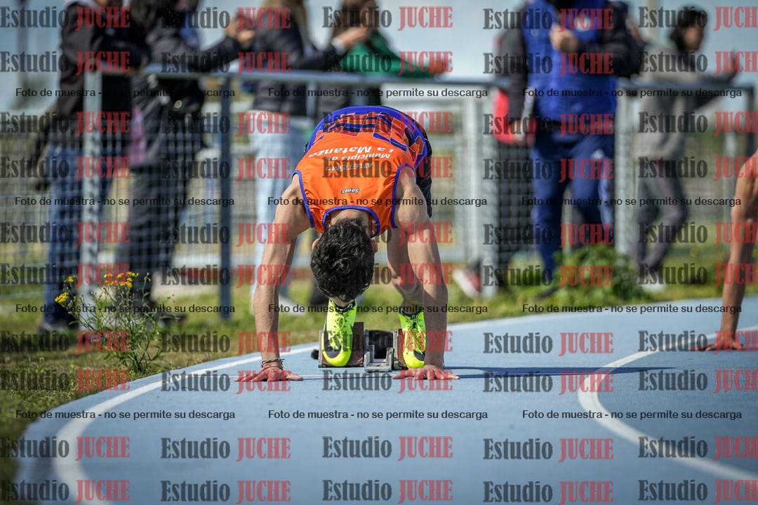 Fotos de los 200 m llanos de varones
