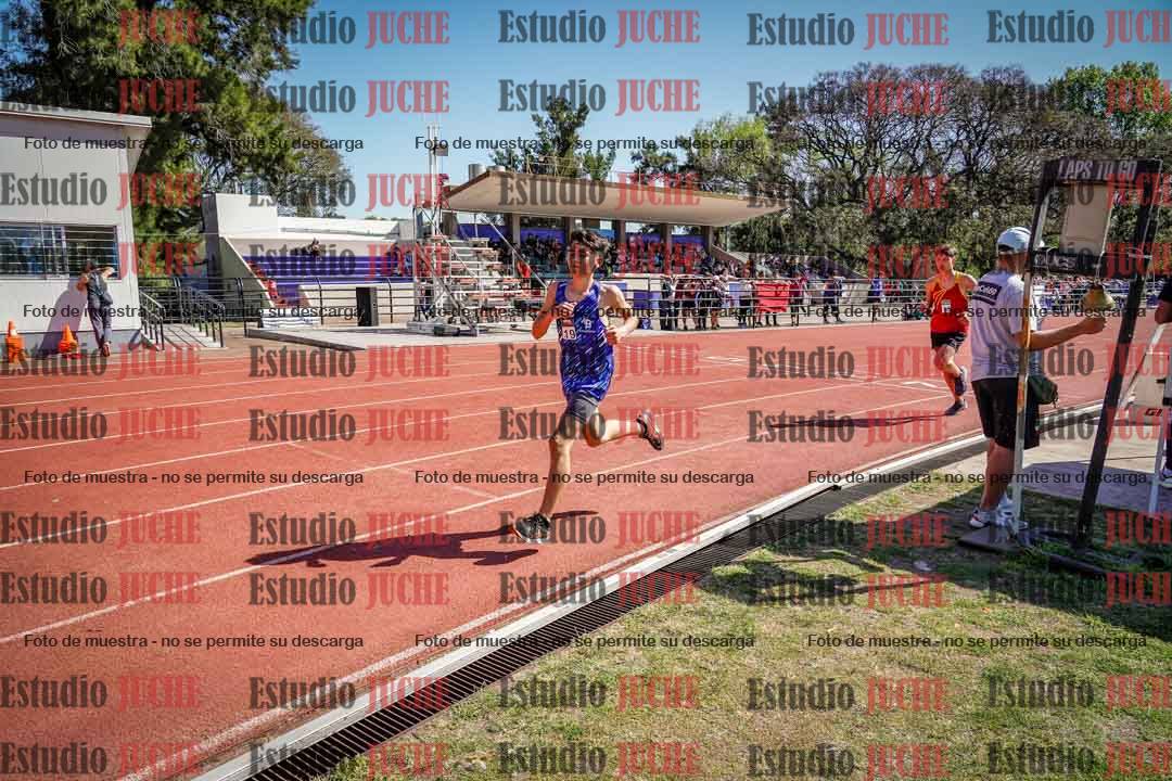 Fotos de los 2400 m de varones