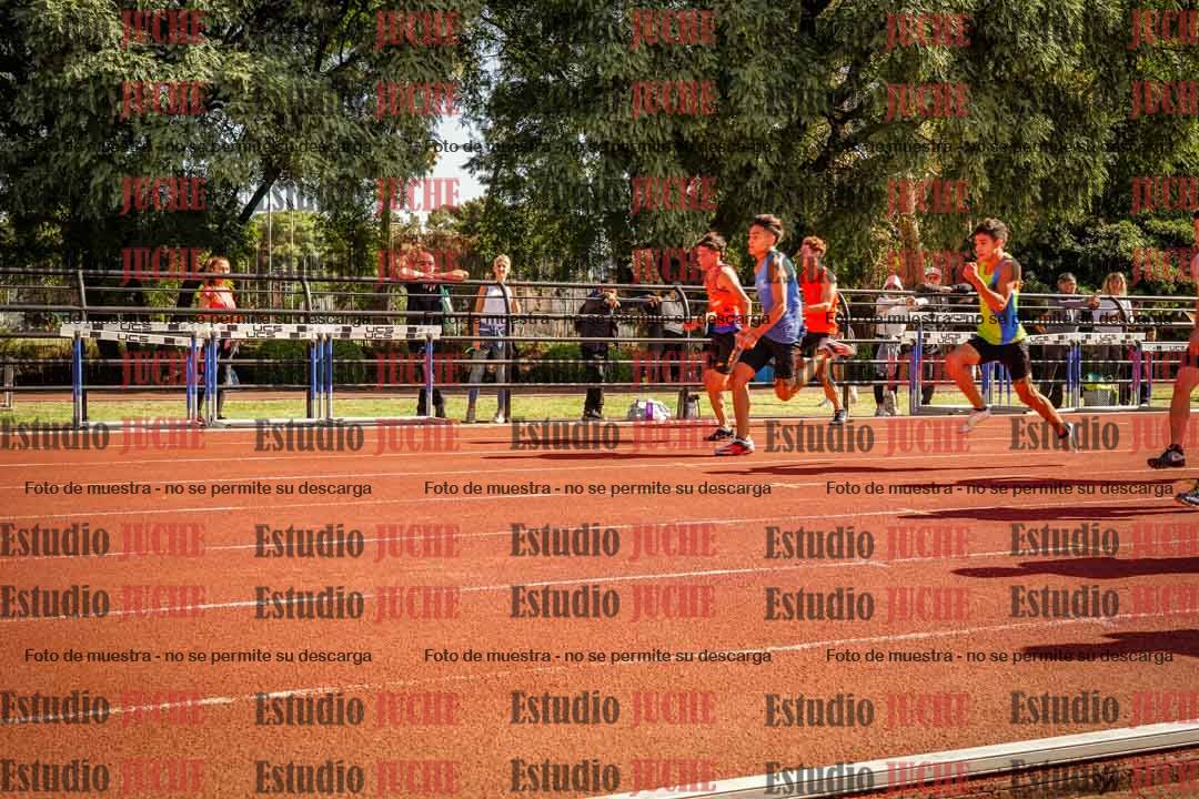 Fotos de los 100 m llanos de varones
