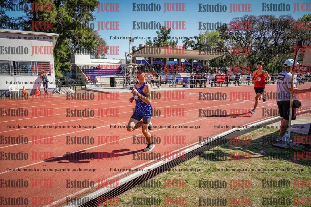 Fotos de los 2400 m de varones