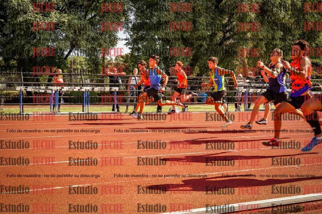 Fotos de los 100 m llanos de varones