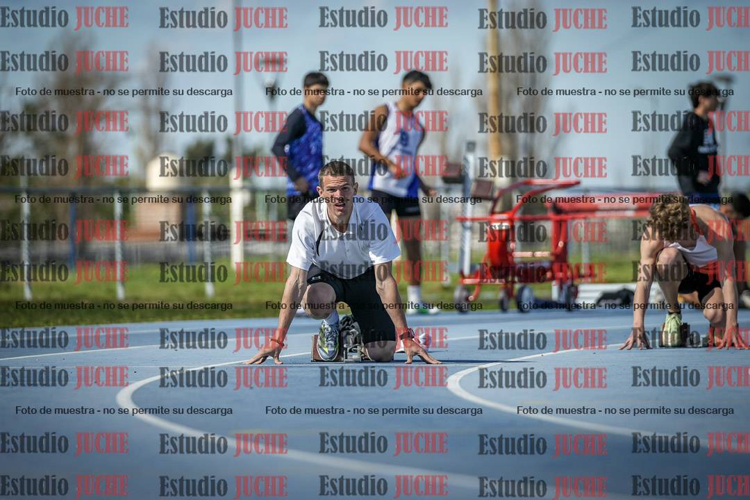 Fotos de los 200 m llanos de varones