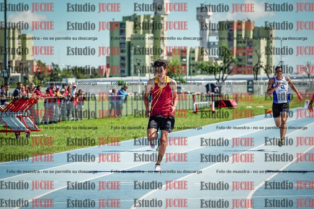 Fotos de los 200 m llanos de varones