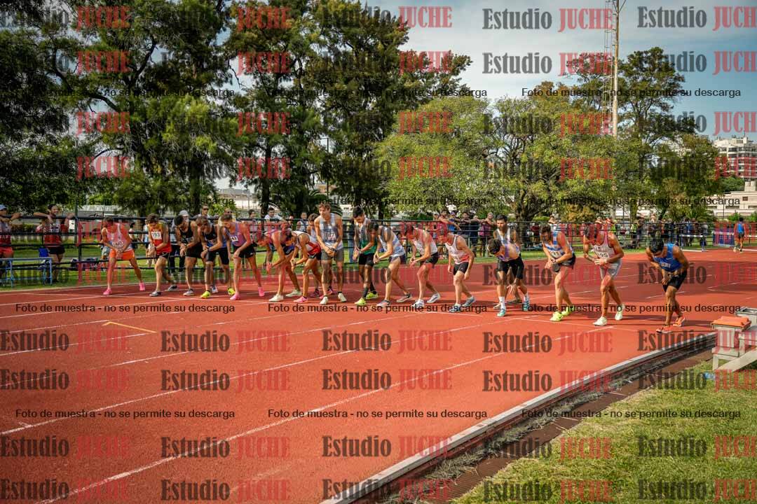 Fotos de los 3000 m llanos de varones