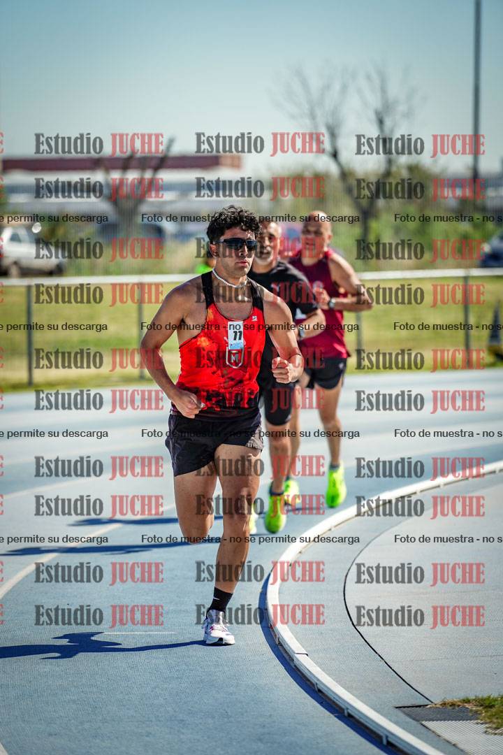 Fotos de los 5000 m de mujeres y varones - serie 2