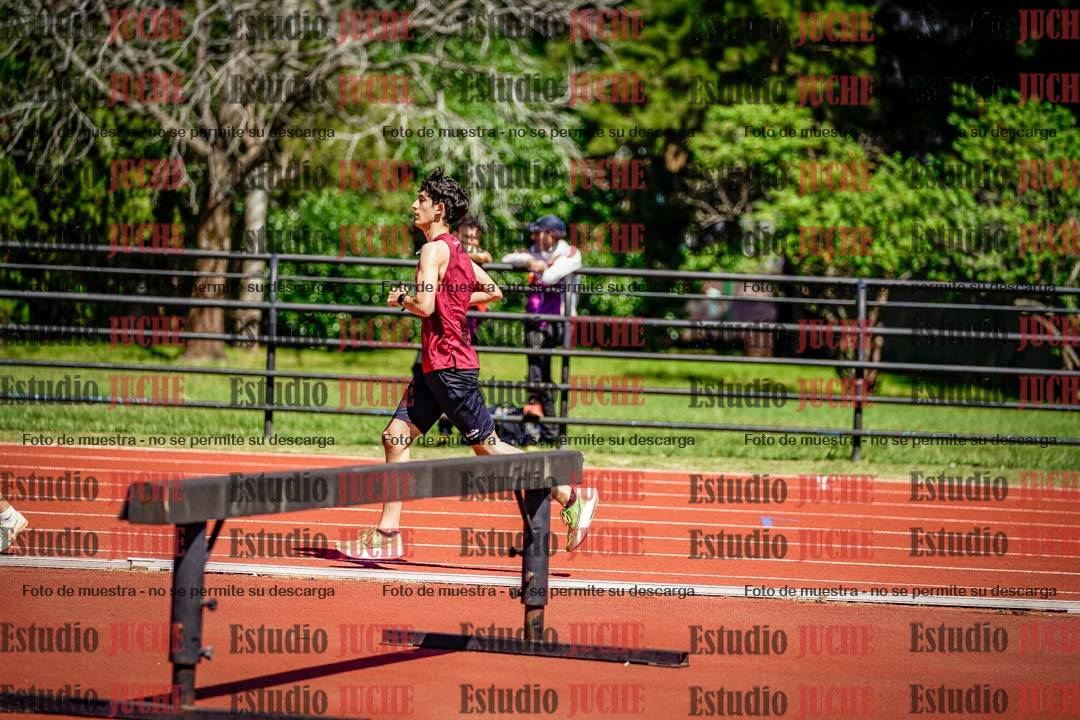 Fotos de los 2400 m llanos de varones