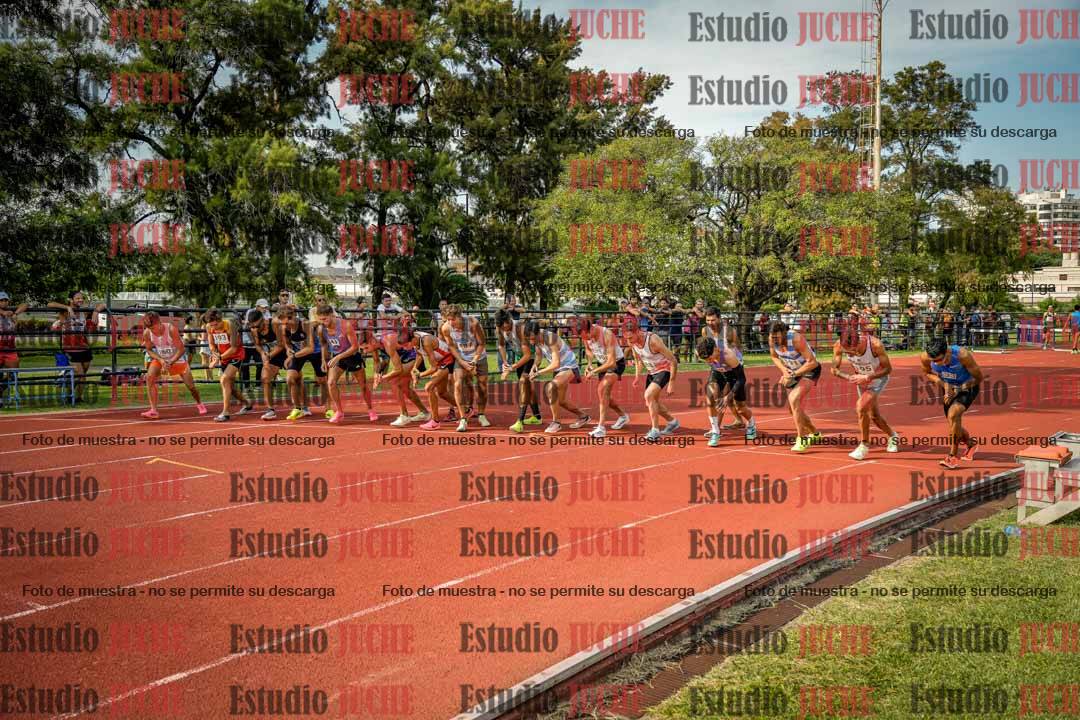 Fotos de los 3000 m llanos de varones