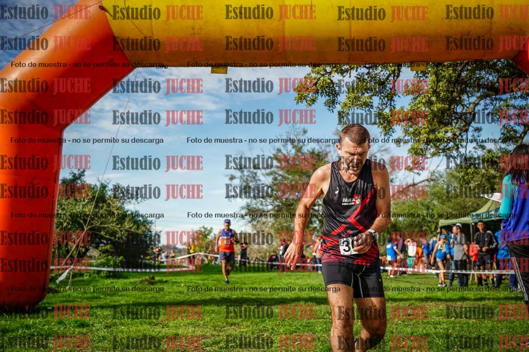 Fotos de la llegada del cross de 4000 m - varones
