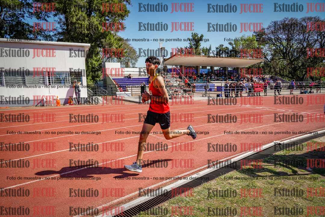 Fotos de los 2400 m de varones