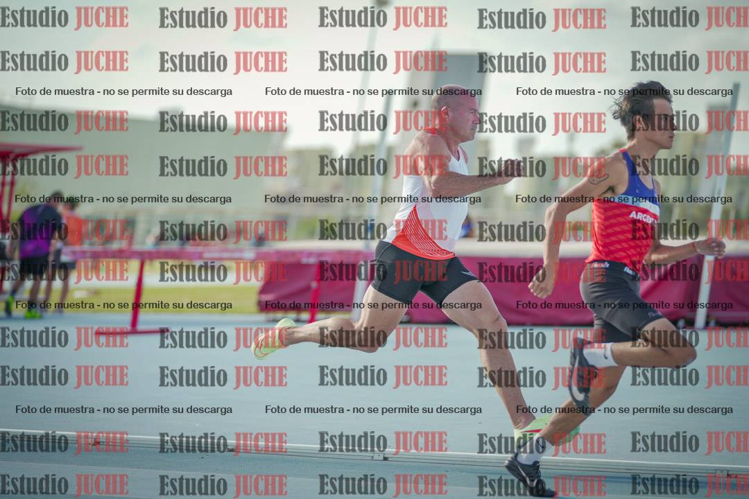 Fotos de los 400 m llanos de varones