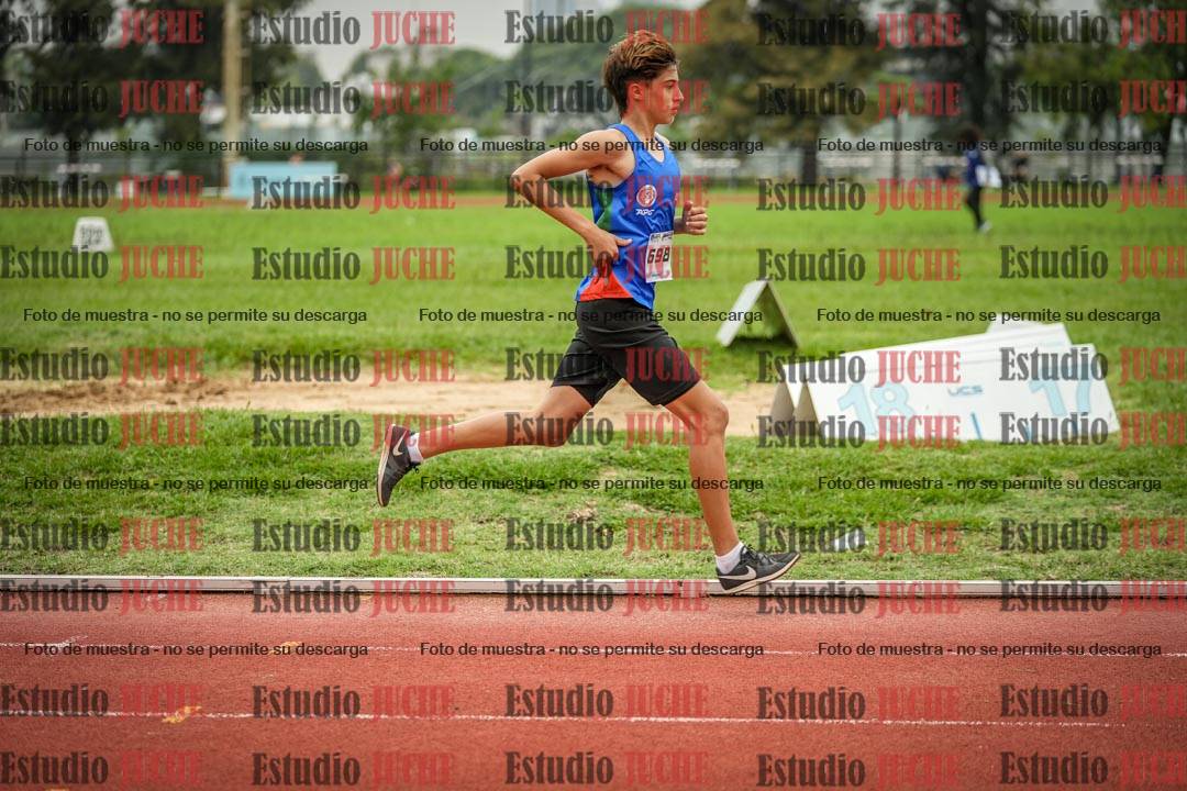 Fotos de los 2400 m llanos de varones