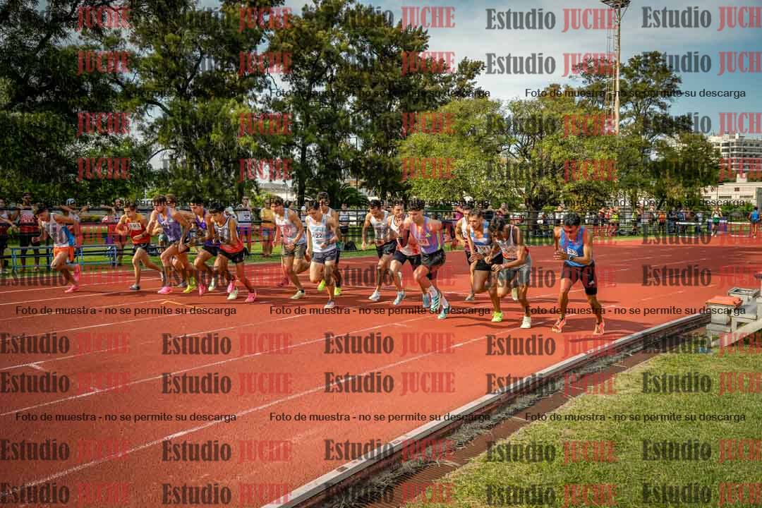 Fotos de los 3000 m llanos de varones